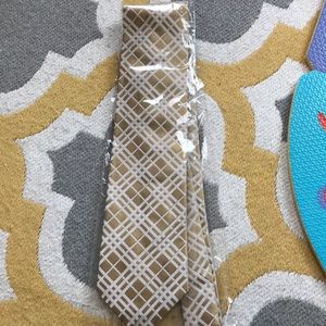 BNWOT gold check tie